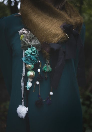 col_laine-_sautoir_lily-collier_janis-_collier_la_parisienne.jpg